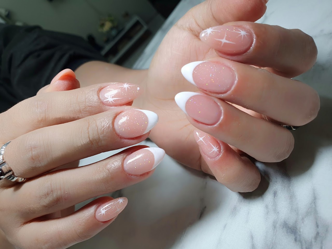 Manicura en Caprichos Femeninos